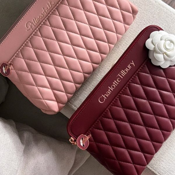Charlotte tilbury pochette